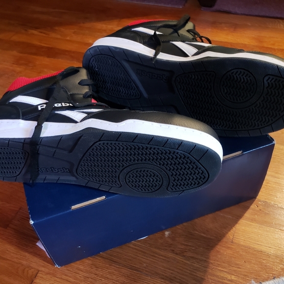 New Reebok BB4500 Work High Tops - Picture 3 of 4